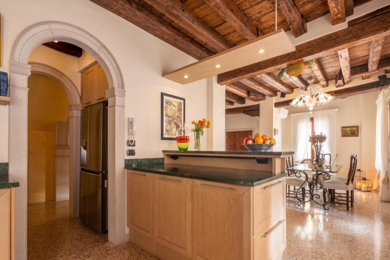 Apartamento Garden Mansion With Private Mooring R&R Venecia Exterior foto