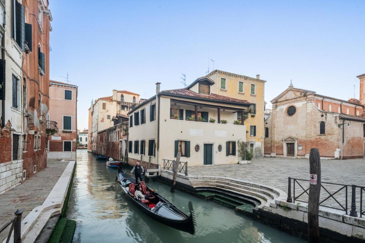 Apartamento Garden Mansion With Private Mooring R&R Venecia Exterior foto