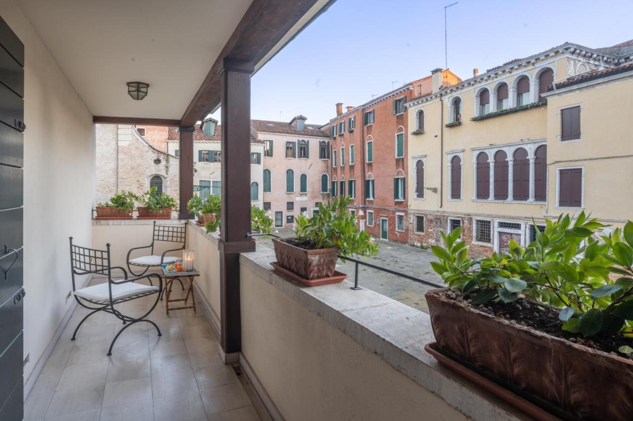 Apartamento Garden Mansion With Private Mooring R&R Venecia Exterior foto