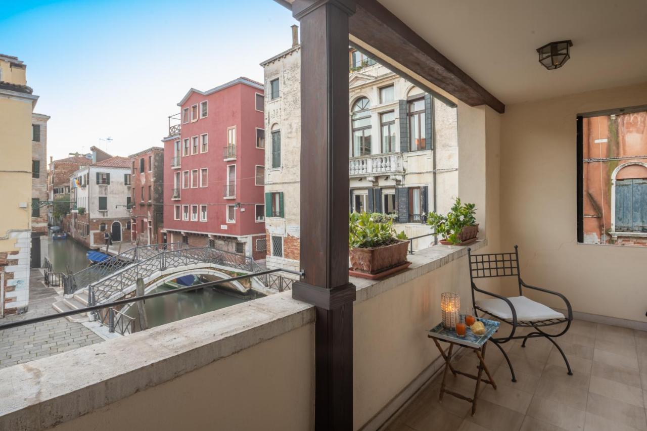 Apartamento Garden Mansion With Private Mooring R&R Venecia Exterior foto